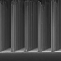 Nanowire solar fuel cell