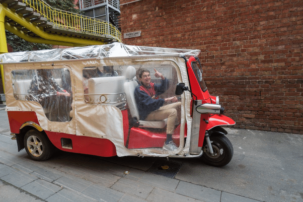 Solar tuk-tuk travels from Melbourne to Cairns.